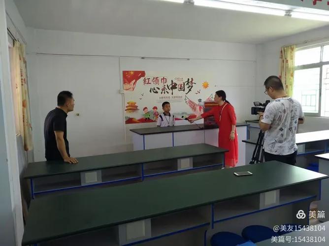 庵埠镇莫陇小学第二学期毕业暨结业典礼圆满举行，树杰科技爱心助力